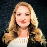  Lawyer Ashley Nicole Thomson