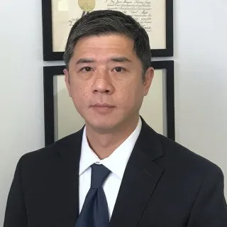  Lawyer Siuchung Thomas Lee