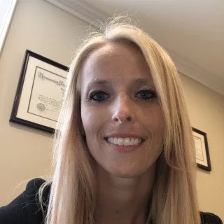  Lawyer Tara Mayerhofer