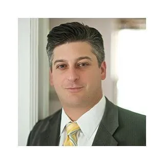  Lawyer Jason Adam Volet