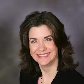  Lawyer Denise M. Quinterri