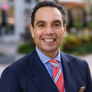  Lawyer Spencer Aronfeld