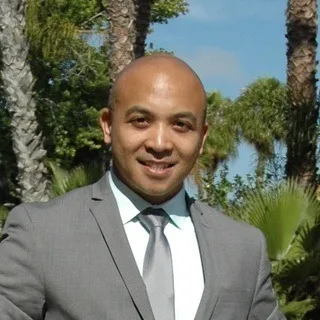  Lawyer Lemuel Loyola Garcia