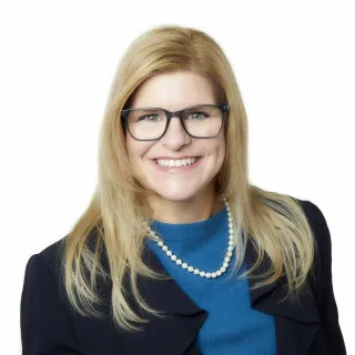  Lawyer Robin R. Zegen