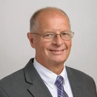  Lawyer Mark S. Lindensmith