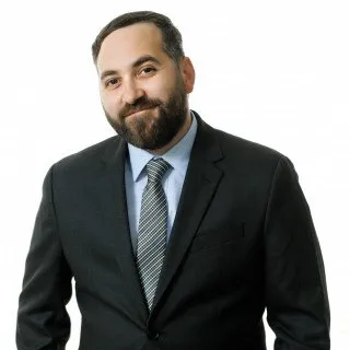  Lawyer Peter D. Valenzano