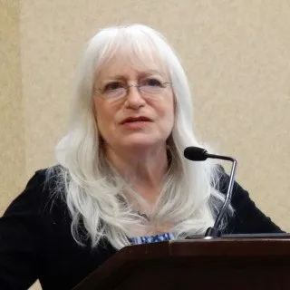  Lawyer Barbara J. Ebenstein