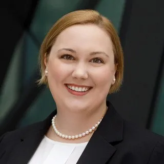  Lawyer Samantha K. Pitsch