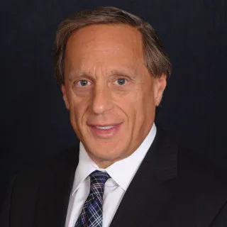  Lawyer Roger L. Simon