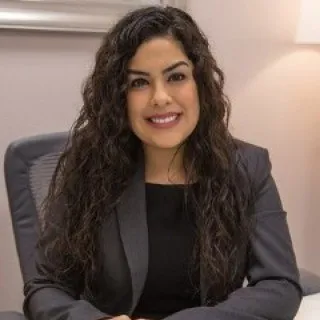  Lawyer Elvira Villareal