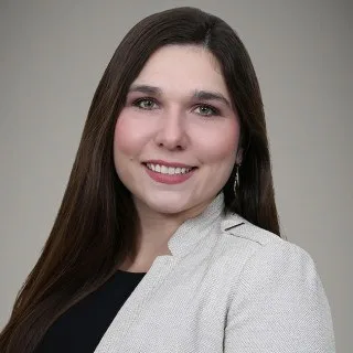  Lawyer Lauren Guichard Hoskin