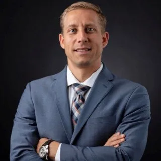  Lawyer Taylor Bell