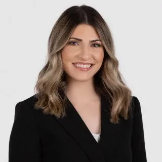  Lawyer Ashley Yarzabal