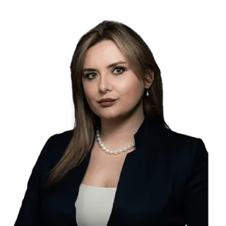  Lawyer Julianna Walo