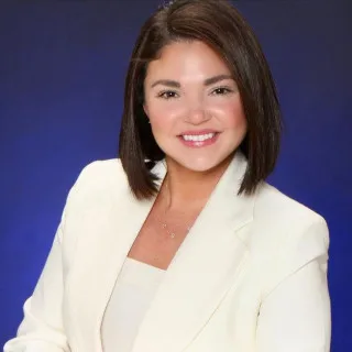  Lawyer Caryna Fuller