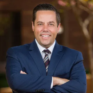  Lawyer Jared Everton